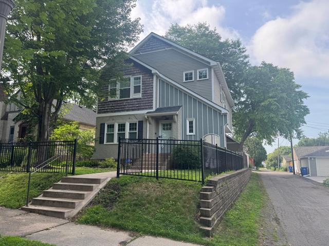2222 Scheffer Ave, Saint Paul, MN 55116