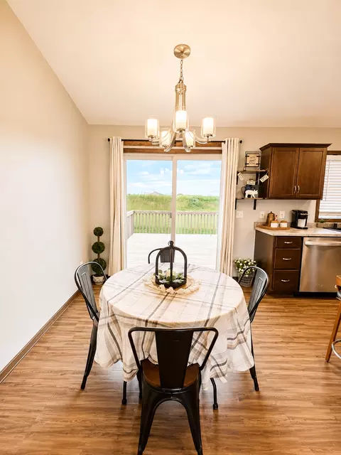 Dining - 906 7th Ave, Wanamingo, MN 55983 photo 1 of 1