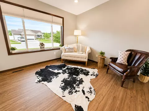 Living - 906 7th Ave, Wanamingo, MN 55983 photo 2 of 5