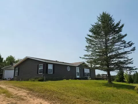Exterior - 68611 Fleming Rd, Bruno, MN 55712 photo 2 of 10