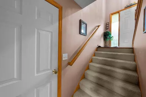 Entry Way - 5867 Bartlett Blvd, Mound, MN 55364 photo 4 of 4