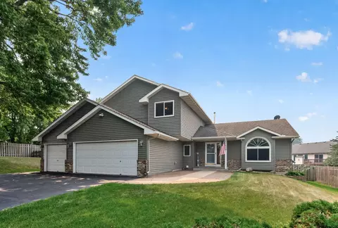 12628 Dutch Ct, Apple Valley, MN 55124