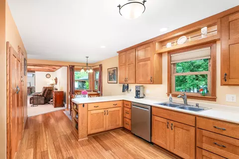 Kitchen - 5506 W Arrowhead Rd, Hermantown, MN 55811 photo 2 of 3