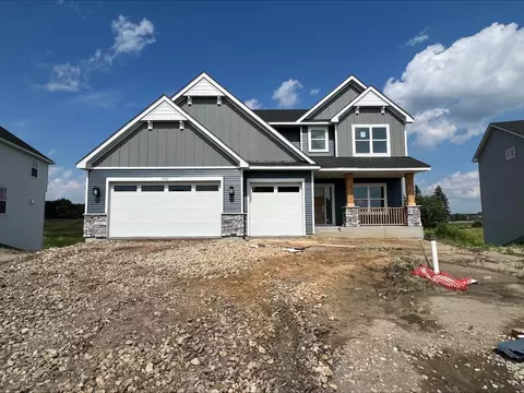 7480 Lotus Ln, Lino Lakes, MN 55038