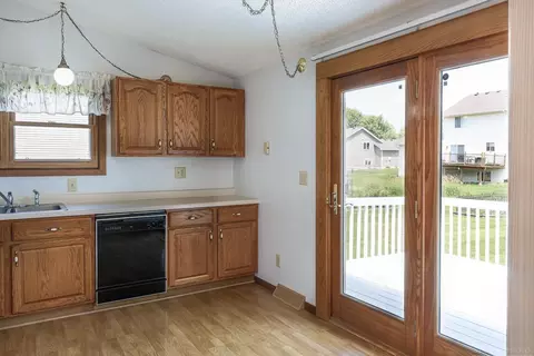 Kitchen - 1470 5th Ave, Baldwin, WI 54002 photo 2 of 3