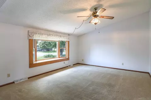 Living - 1470 5th Ave, Baldwin, WI 54002 photo 1 of 3
