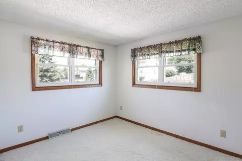 Bedroom - 1470 5th Ave, Baldwin, WI 54002 photo 2 of 3