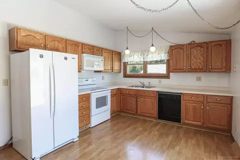 Kitchen - 1470 5th Ave, Baldwin, WI 54002 photo 1 of 3