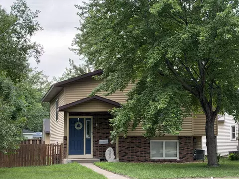 1209 2nd Ave S, Sauk Rapids, MN 56379