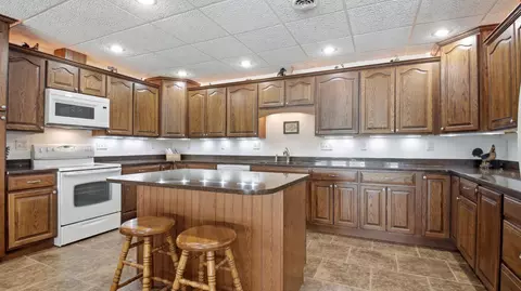 Kitchen - 2398 9th Ave, Chetek, WI 54728 photo 7 of 8