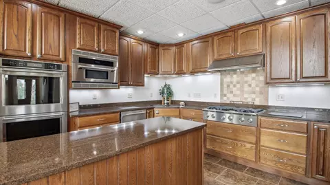Kitchen - 2398 9th Ave, Chetek, WI 54728 photo 5 of 8