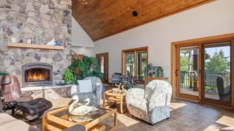 Living - 2398 9th Ave, Chetek, WI 54728 photo 3 of 5