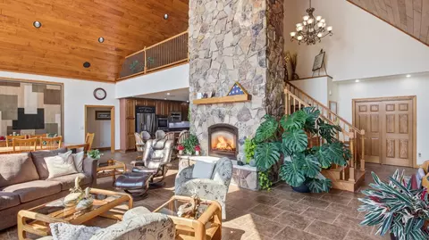Living - 2398 9th Ave, Chetek, WI 54728 photo 2 of 5