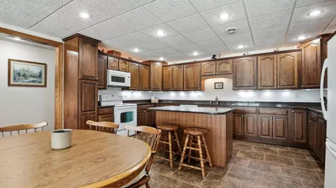 Kitchen - 2398 9th Ave, Chetek, WI 54728 photo 6 of 8