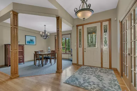 Entry Way - 2165 Mill Pond Dr, Saint Cloud, MN 56303 photo 1 of 2