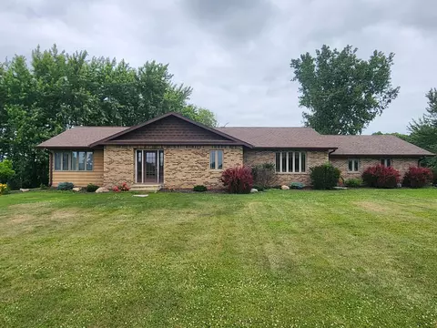 75842 115th St, Le Roy, MN 55951