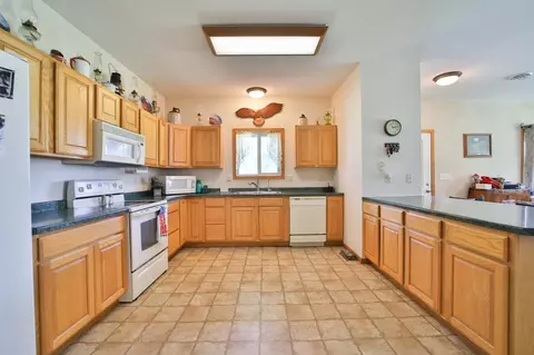 Kitchen - 34564 141st Ave, Eagle Bend, MN 56446 photo 1 of 6