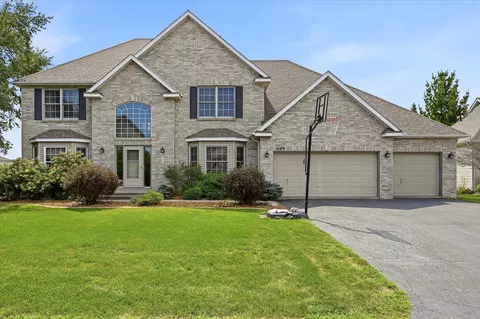 18379 Smith Ct NW, Elk River, MN 55330