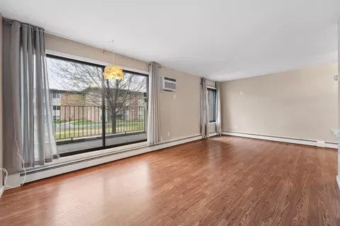 Living - 4110 Rahn Rd #115, Eagan, MN 55122 photo 2 of 4