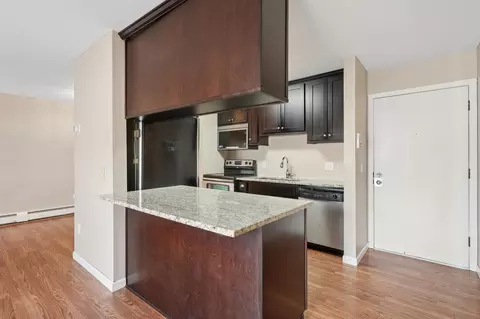 Kitchen - 4110 Rahn Rd #115, Eagan, MN 55122 photo 2 of 5