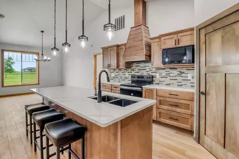 215 Emma Ct, Mapleton, ND 58059 photo 7