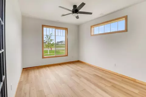 215 Emma Ct, Mapleton, ND 58059 photo 20