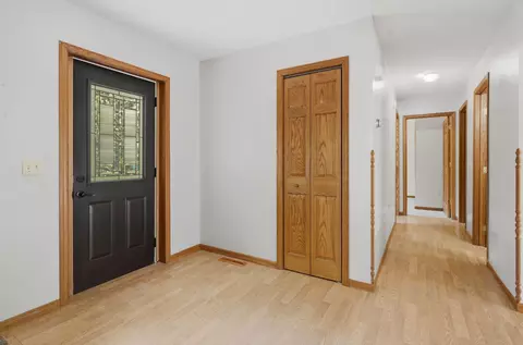 Entry Way - 22567 Csah 14, Darwin, MN 55324 photo 1 of 2
