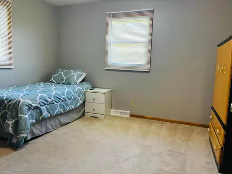 Bedroom - 765 Des Moines Dr, Windom, MN 56101 photo 3 of 5