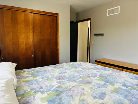 Bedroom - 765 Des Moines Dr, Windom, MN 56101 photo 2 of 5