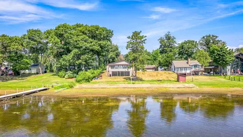 18329 Lakeview Point Dr NE, Wyoming, MN 55092
