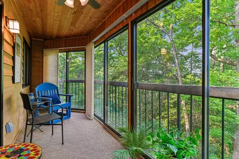 6085 Rowland Rd #207, Minnetonka, MN 55343