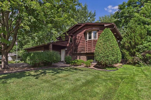 9194 Goldenrod Ln N, Maple Grove, MN 55369