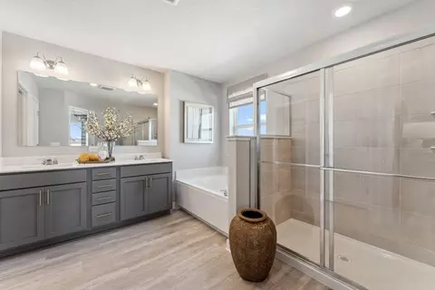 Bath - 3748 Brookside Dr, Chaska, MN 55318 photo 5 of 5