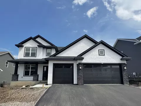 676 Sierra Pkwy, Waconia, MN 55387