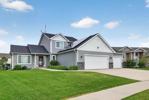 603 11th Ave NE, Kasson, MN 55944