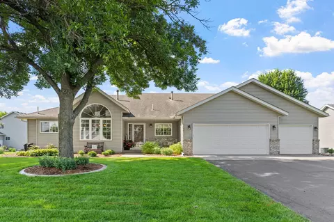9148 211th St W, Lakeville, MN 55044