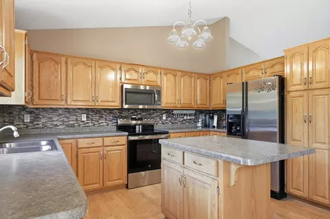 Kitchen - 15838 100th St SE, Becker, MN 55308 photo 3 of 4