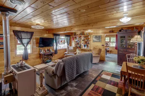 Living - 213 3rd St N, Hackensack, MN 56452 photo 1 of 4