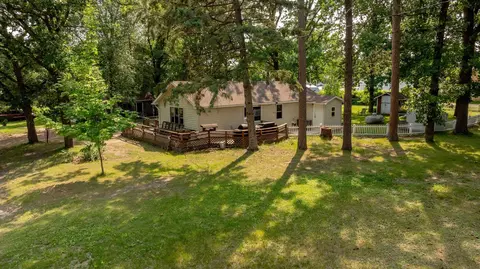 Exterior - 213 3rd St N, Hackensack, MN 56452 photo 3 of 14