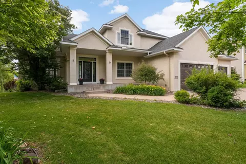 2748 105th Ave NE, Blaine, MN 55449