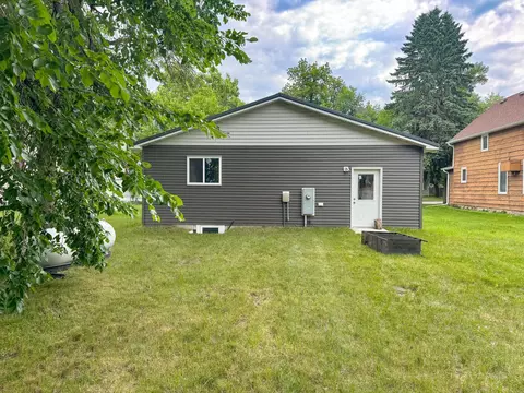 Exterior - 117 3rd St NE, Barnesville, MN 56514 photo 5 of 10