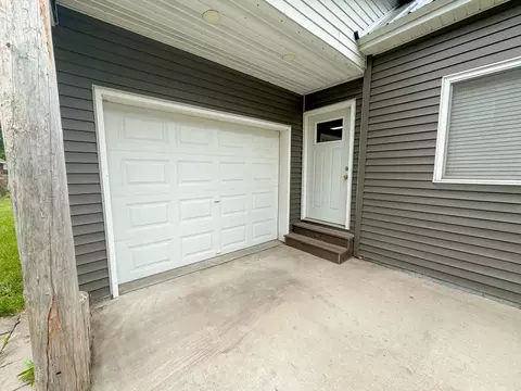 Exterior - 117 3rd St NE, Barnesville, MN 56514 photo 4 of 10