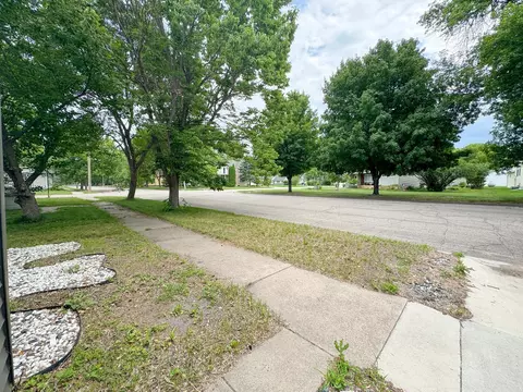 Exterior - 117 3rd St NE, Barnesville, MN 56514 photo 10 of 10