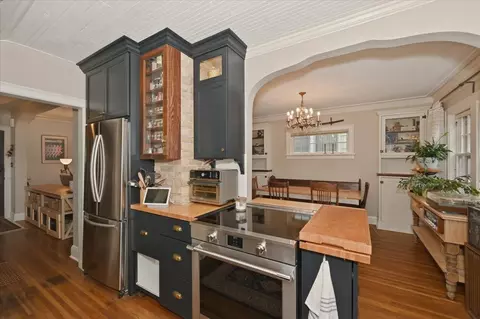 Kitchen - 3909 W 5th St, Duluth, MN 55807 photo 2 of 3