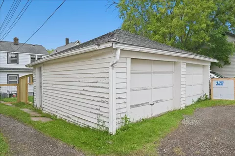 Exterior - 3909 W 5th St, Duluth, MN 55807 photo 6 of 6