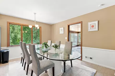 Dining - 9101 Upton Ave S, Bloomington, MN 55431 photo 2 of 2