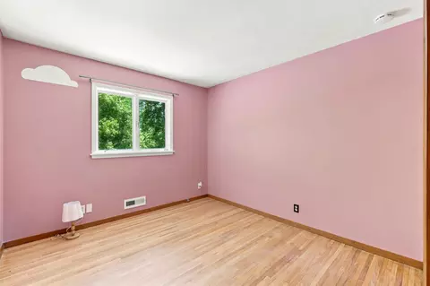 Bedroom - 9101 Upton Ave S, Bloomington, MN 55431 photo 4 of 6