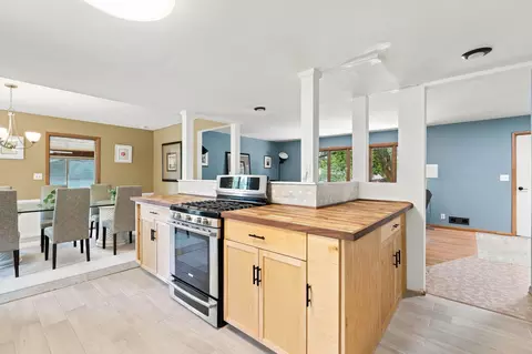 Kitchen - 9101 Upton Ave S, Bloomington, MN 55431 photo 2 of 2