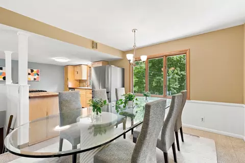 Dining - 9101 Upton Ave S, Bloomington, MN 55431 photo 1 of 2