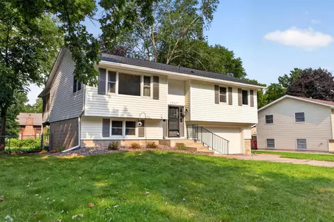 1469 6th Ave SW, Rochester, MN 55902